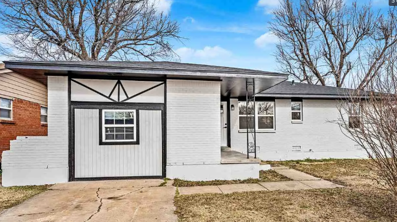 lawton House: 4811 nw lindy ave