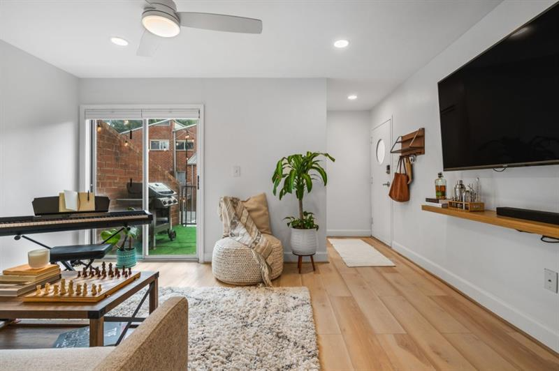 Atlanta Condo: 387 Ralph McGill Blvd