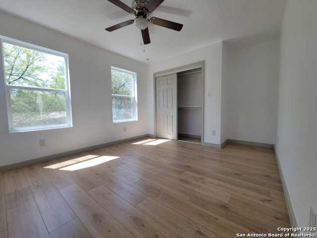 San Antonio House: 120 Henry St