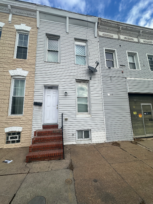 Baltimore Townhome: 3332 Fredrick Ave