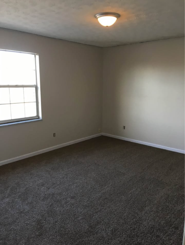 Ceredo Apartment: 18 Greenwood Ave