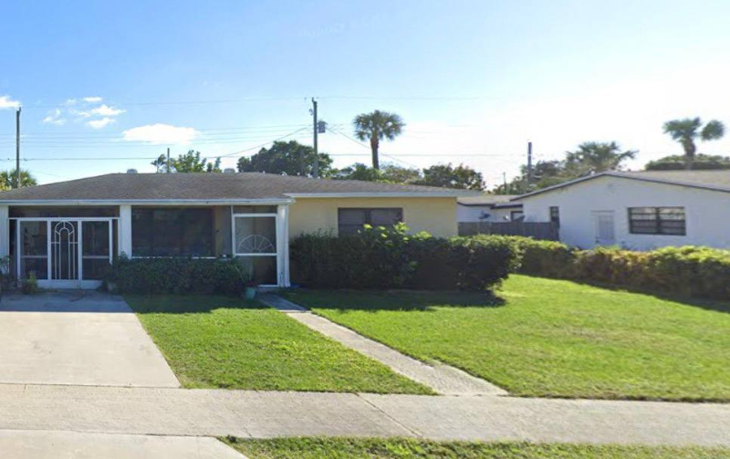 Lake Park House: 515 Foresteria Dr