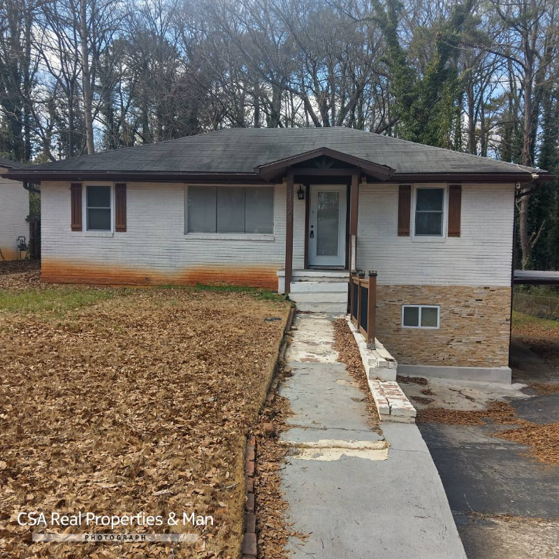 Atlanta House: 1373 Benteen Way