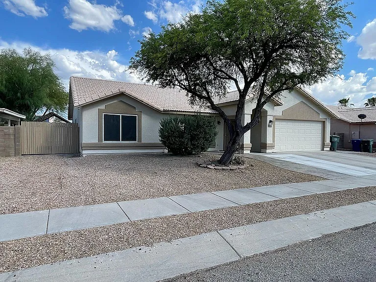 Tucson House: 8019 S Muddy Creek Dr