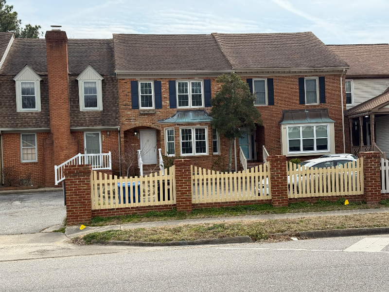 Virginia Beach Townhome: 658 Lord Dunmore Dr