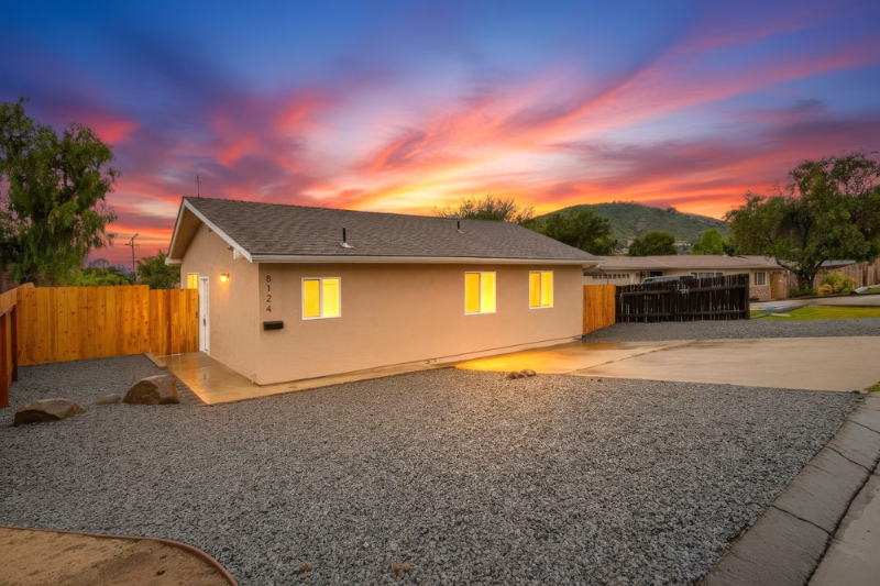 El Cajon House: 8124 Melrose Ln