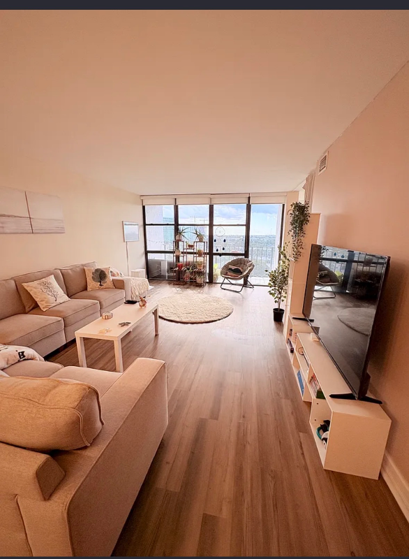 Hallandale Condo: 1000 Parkview drive