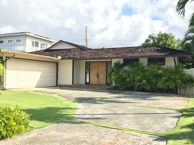 Honolulu House: 813 Hunakai Street