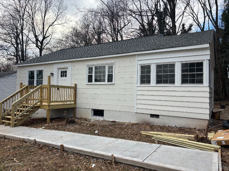 Winston-Salem House: 1168 Lockland Ave, Winston Salem, NC 27103