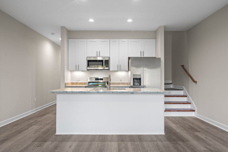 Hot Springs Multiplex: 165 Pebble Beach Place