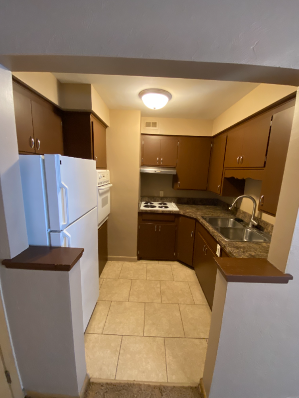 Lincoln Apartment: 1400 S 20th St.