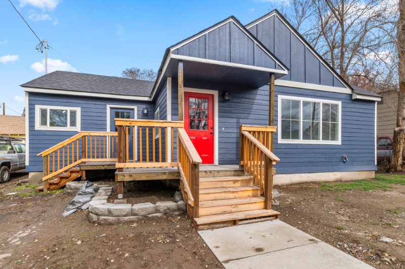 Klamath Falls House: 2327 Garden Ave