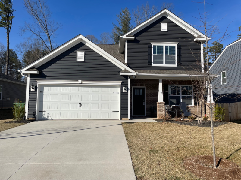 Fletcher House: 135 Ashelyn Park Dr