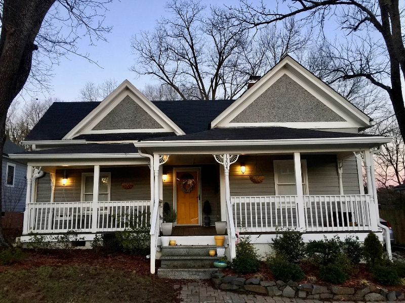 Durham House: 1204 N Elizabeth St