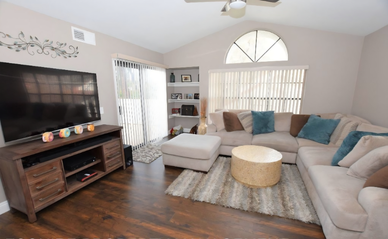 Camarillo Condo: 1279 Calle Bonita