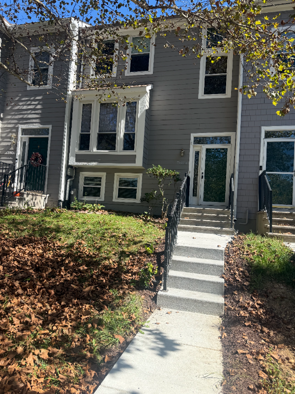 Ellicott City Townhome: 7804 Old Litchfield Lane