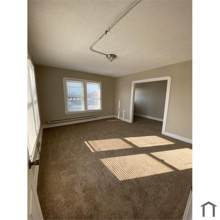 EAST CLEVELAND Apartment: 15000 Euclid Ave