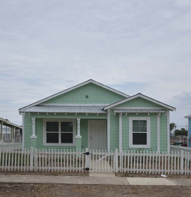 San Antonio House: 614 Chihuahua St.