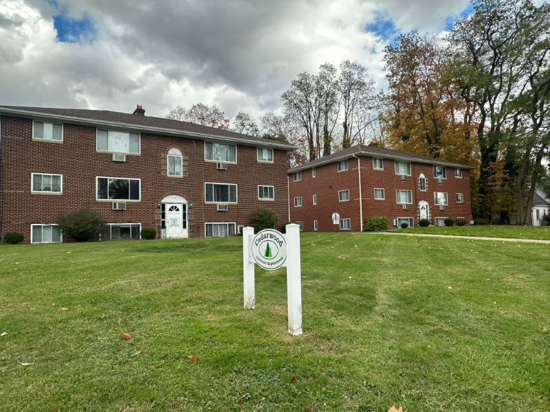 Munroe Falls Apartment: 336 N. Main Street Apt. 5