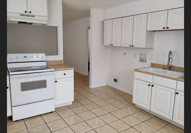 Pueblo Apartment: 1110 Agate Pl