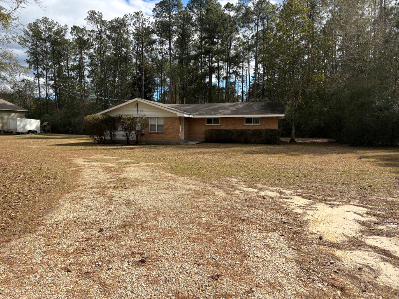 Mandeville House: 90 Independence Dr