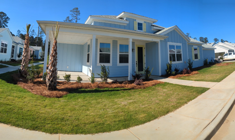 HARDEEVILLE House: 91 Tropics Avenue