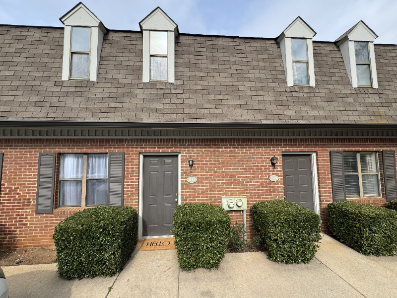 Sugar Hill Townhome: 1116 magical way