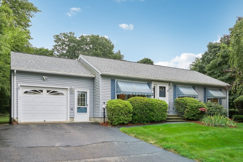 Nashua House: 48 Lawndale Ave