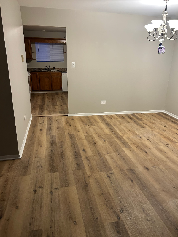 Arlington Heights Apartment: 2326 W Nichols Rd