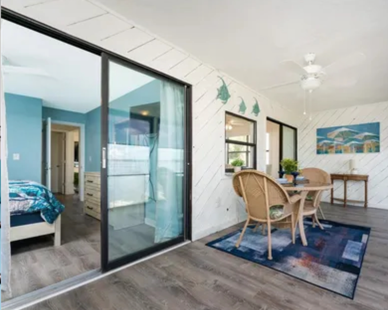 Englewood Condo: 5041 N Beach Avenue