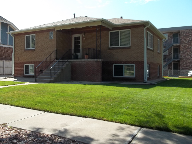 DENVER Townhome: 410 East Kentucky Avenue