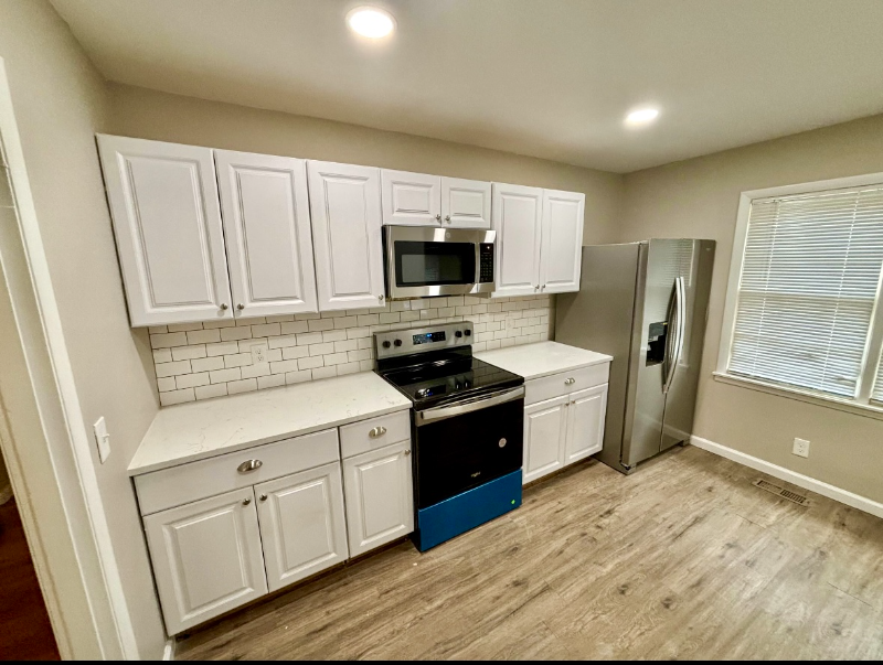 Huntsville House: 4202 Cloverdale Dr NW