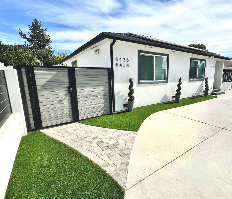 Winnetka Multiplex: 8436 Oakdale Ave