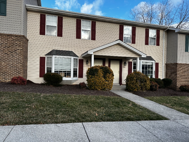 Blacksburg Townhome: 842 Patrick Henry Dr