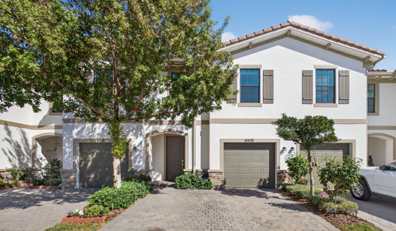 riviera beach Townhome: 4408 Hemlock drive