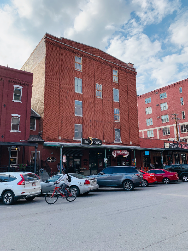 Lincoln Apartment: 311 N 8th St.