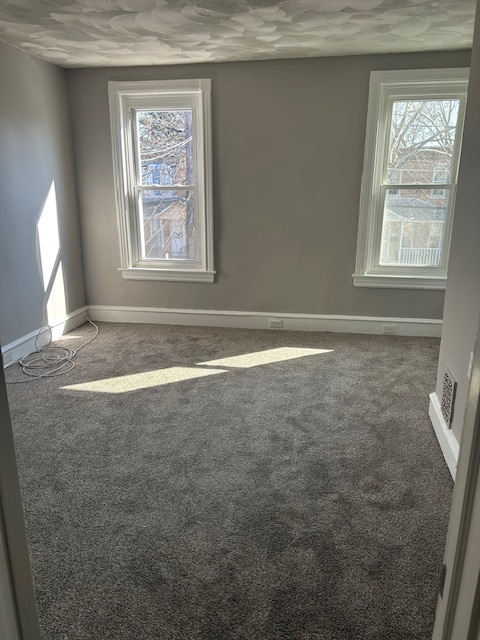 Oaklyn Multiplex: 217 Parker Avenue