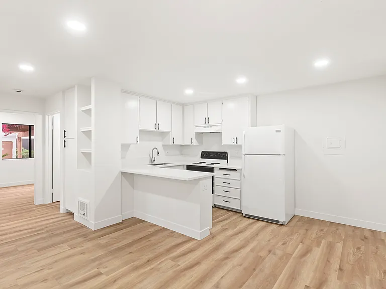 San Diego Condo: 6358 Rancho Mission Rd