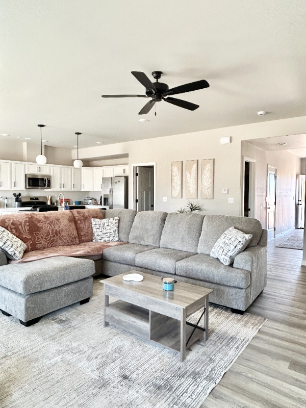 North Liberty House: 1437 Winterberry Ln