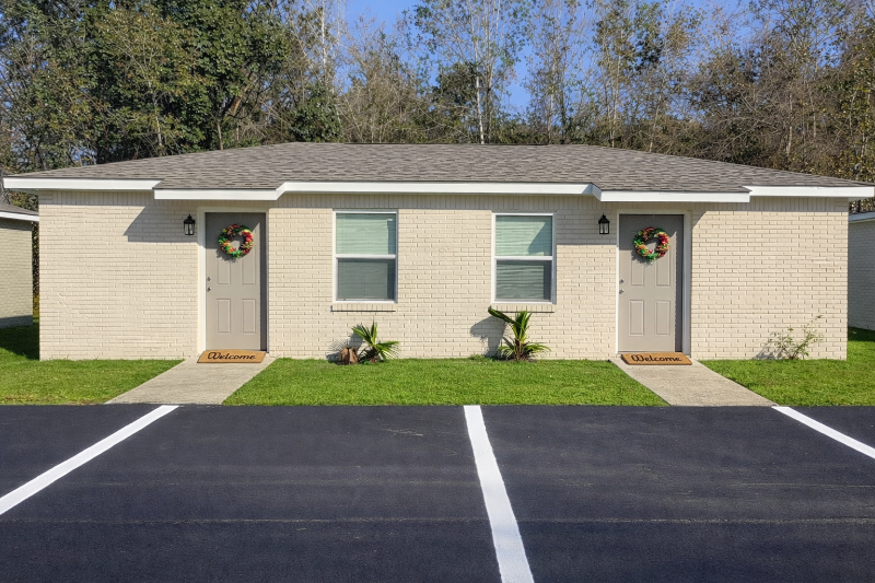 Long Beach Apartment: 5094 JEL Drive Unit 6