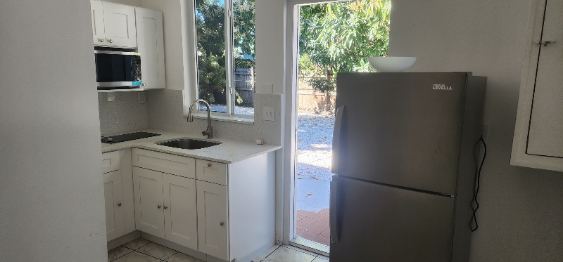 Miami Apartment: 3248 NW 102 ST