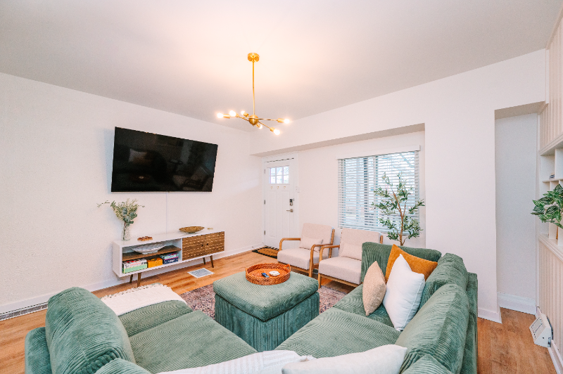 Pittsburgh House: 5 Cemetery Avenue