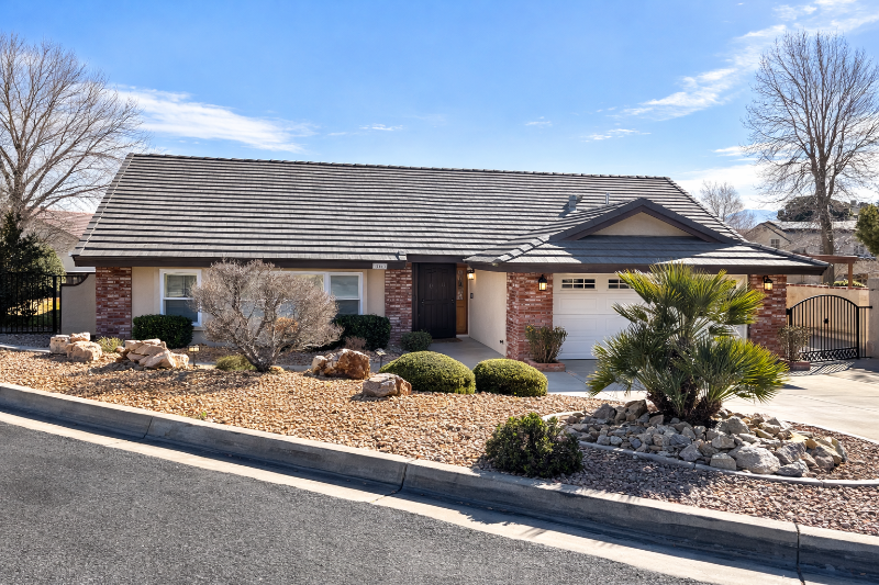 Victorville House: 12553 Foxtail Lane