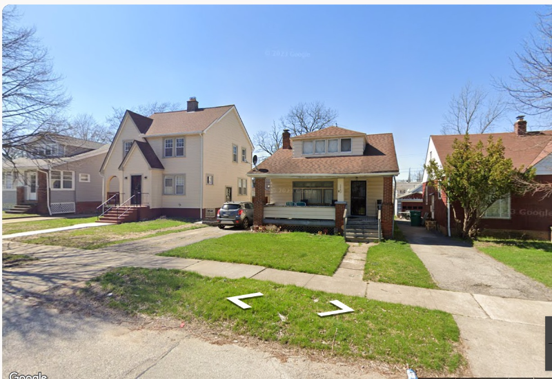 Maple Heights House: 5562 Dalewood Ave