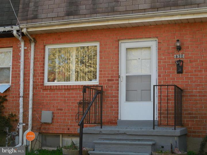 Middle River Townhome: 630 kingston road