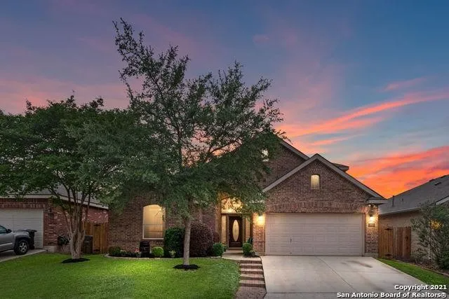 San Antonio House: 8415 spicewood bend
