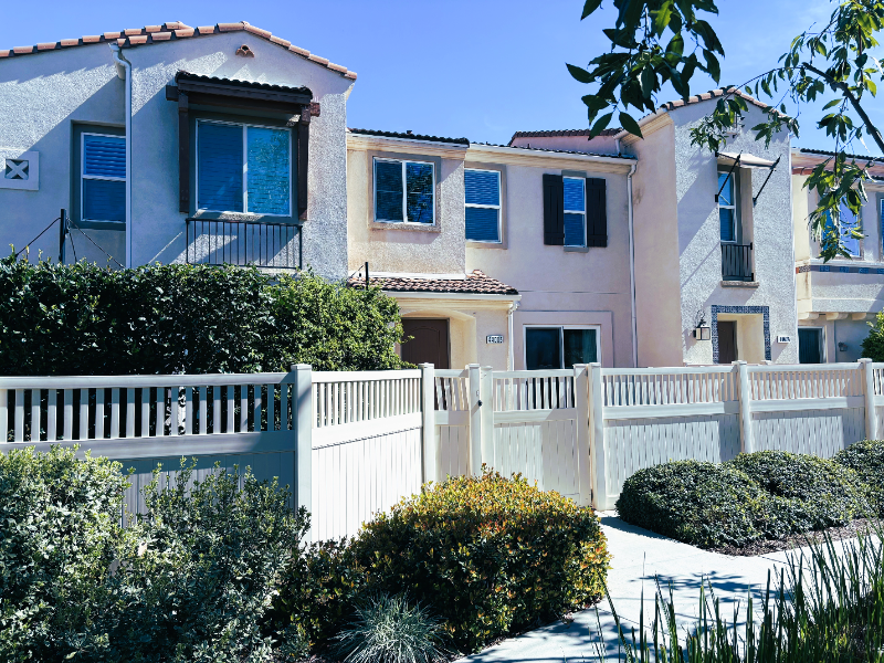 Temecula Condo: 44005 Arcadia Ct