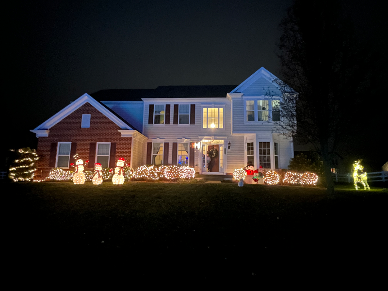 Leesbug House: 41411 Hagley place