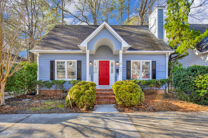 Fayetteville House: 2007 Whisper Ln