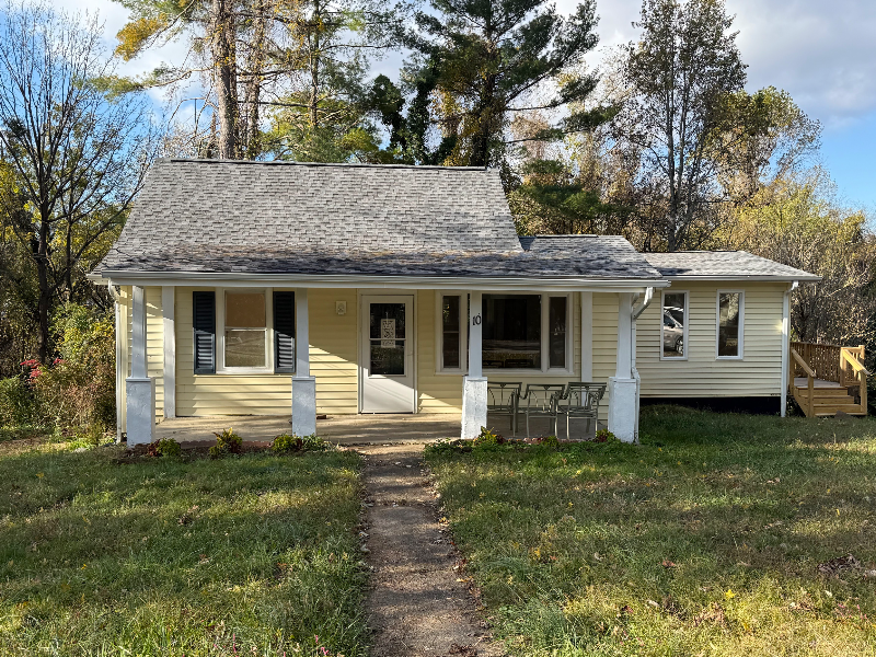 Asheville House: 10 Avon Rd